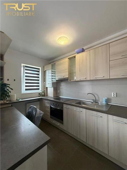 2 camere l Str.Eroilor l Parcare l Floresti