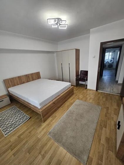 Apartament 3 camere | Bulevardul Decebal | 89 mp | Renovat | Mobilat complet