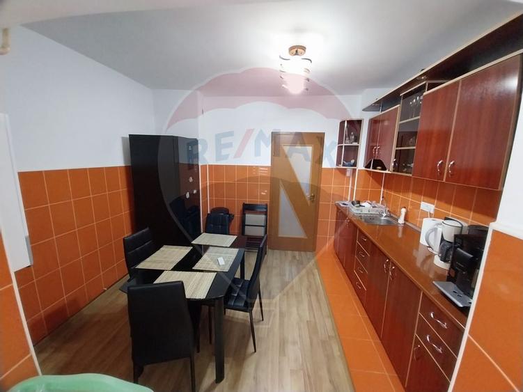 Apartament cu 3 camere Promenada- Calea Severinului-Toporasi
