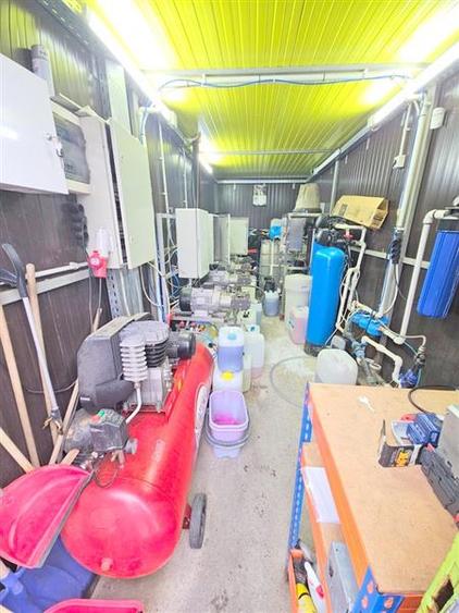 Spalatorie auto functionala – 4 boxe, teren 600 mp – zona CFR, Bacau