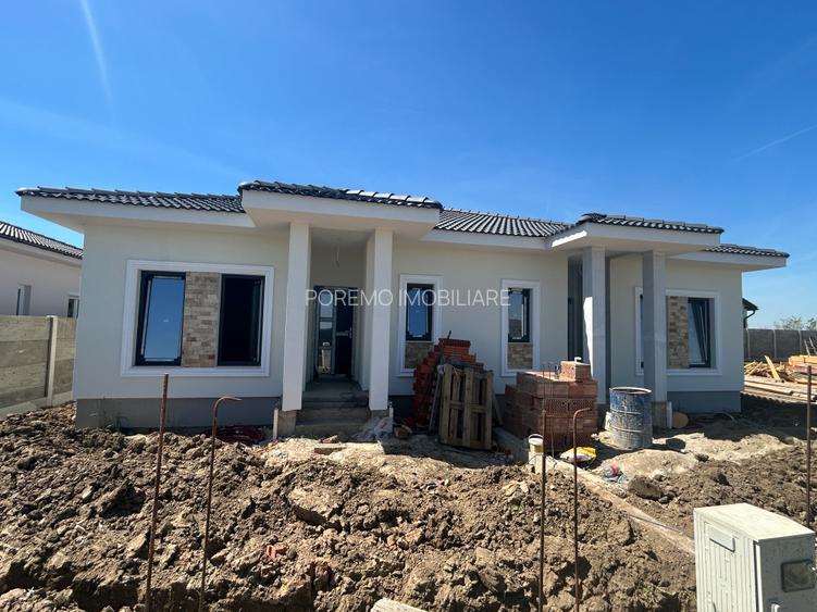 Duplex cu pavaj în față  zona Mosnita Noua-Albina, 0% Comision Poremo Imobiliare - 2