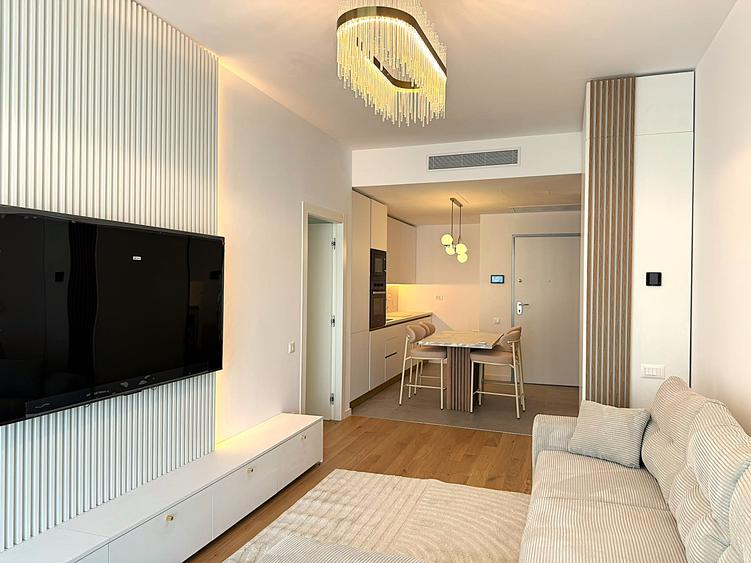 UP-site - Calea Floreasca: 2 camere, est, mobilat, piscina, spa