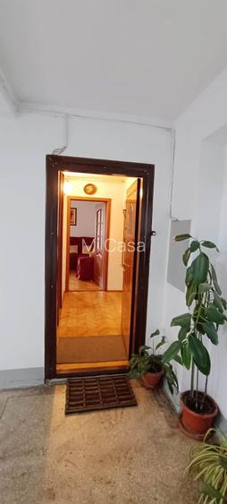 Apartament cu 4 camere in Tractoru-Independentei - 16