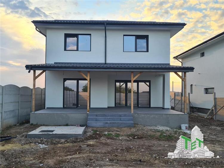 Vila lux 4 camere incalzire pardoseala cu terasa mare langa Soseaua de Centura