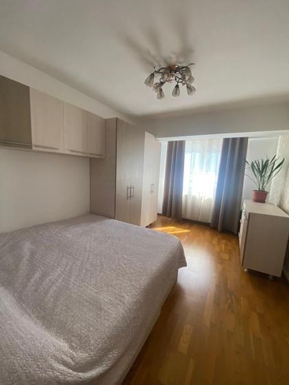 Vanzare apartament luminos, parcare inclusă, complex privat 2020