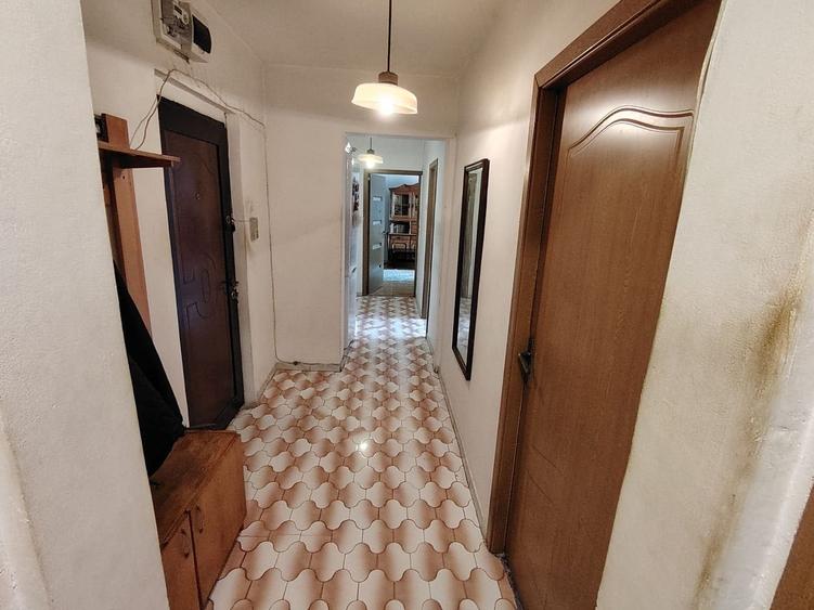 Apartament 4 camere-Metrou Brancoveanu
