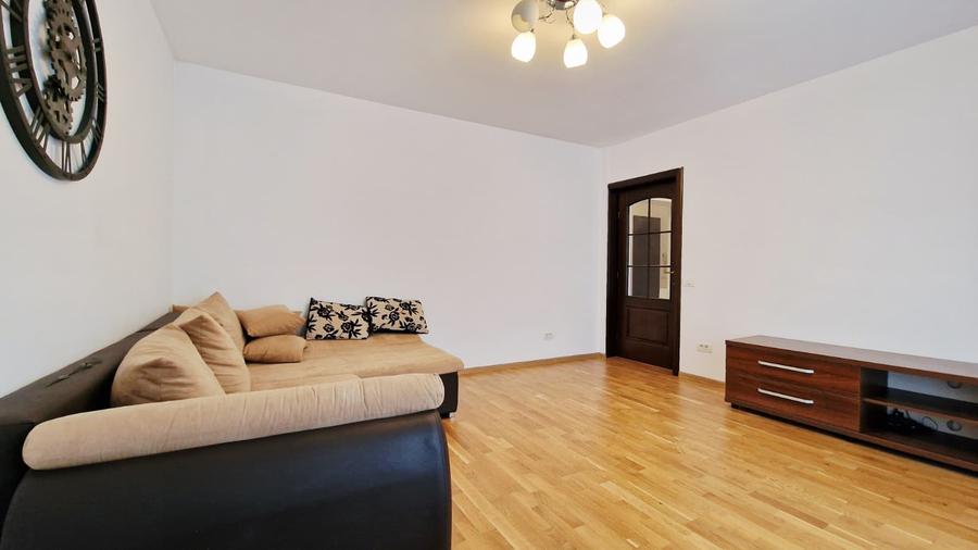 Apartament 3 camere Timpuri Noi-Sincai, etaj 2, decomandat, 2 bai, liber