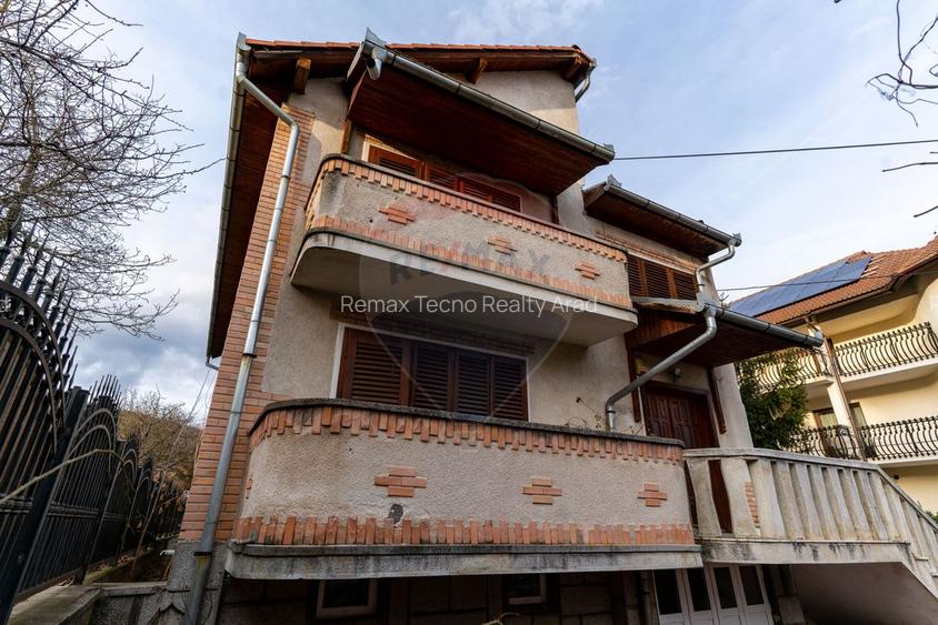 Casă / Vilă cu 6 camere de închiriat în zona Centru Vechi - 34