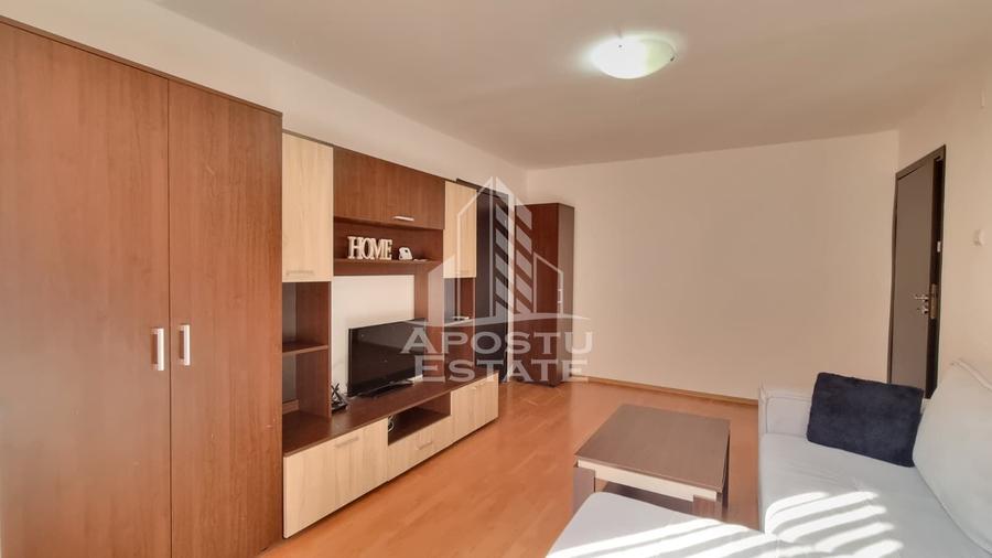 Apartament 2 camere, centrala proprie, etaj intermediar, Lipovei