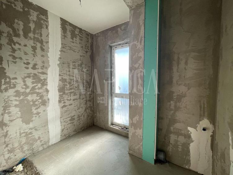 Casa 4 camere de vanzare in Floresti