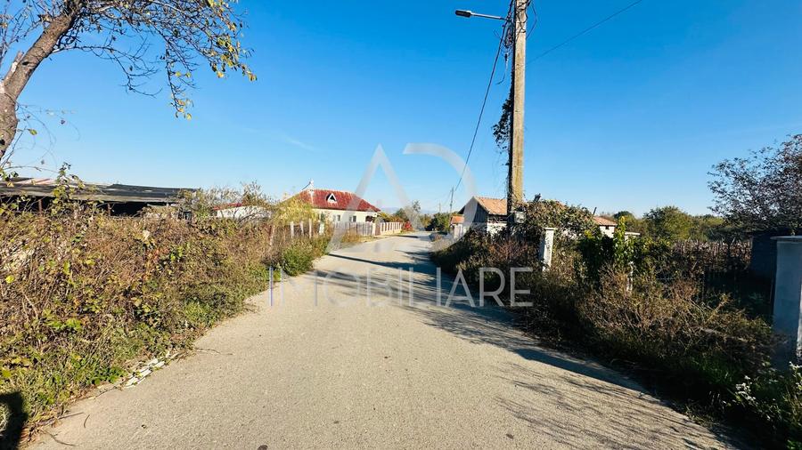 Teren situat în Drăguțești, sat Urechești