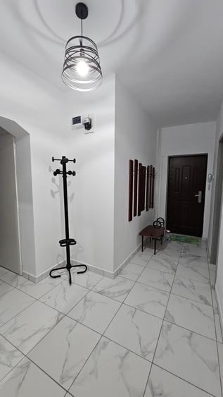 Pajura vila 2 camere decomandate 73 mp+loc parcare