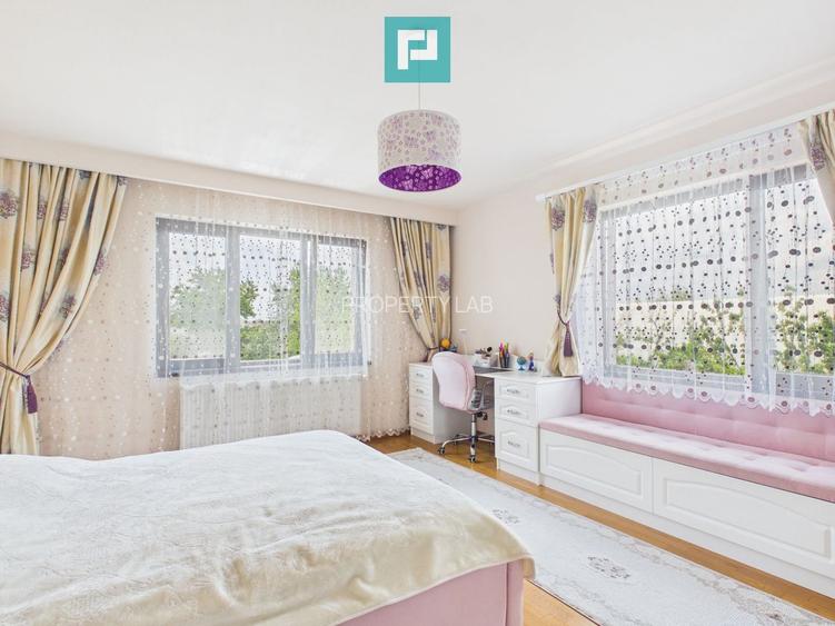 Vilă cu 6 camere de vânzare în zona Central - 57