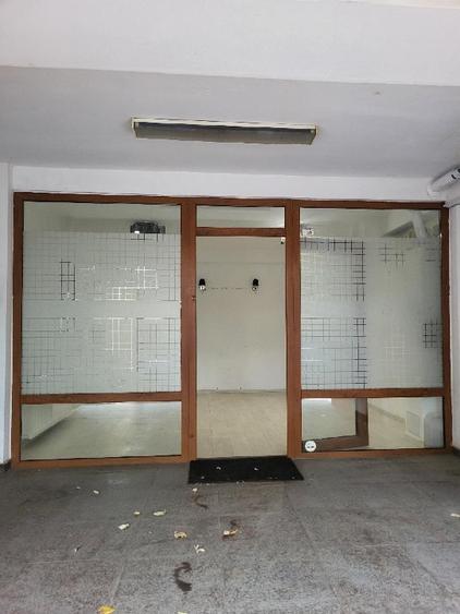 Spatiu comercial zona trocadero