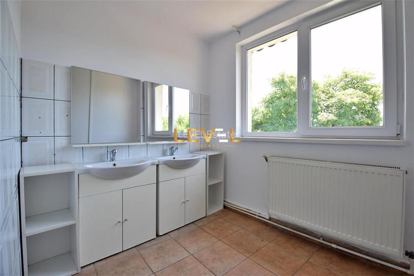 [VIDEO] Vila Multifunctionala de Inchiriat | 9 camere 500 mp | Otopeni - 12