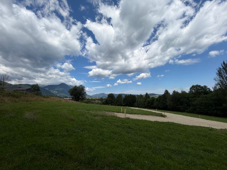 Teren intravilan 1000 mp zona Bran-Tohanita,langa padurela 10 km de Rasnov
