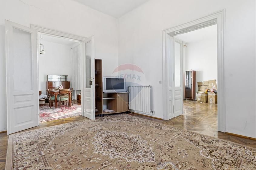 Apartament 4 camere 113 m² utili Piata Catedralei- Alexandru Gavra