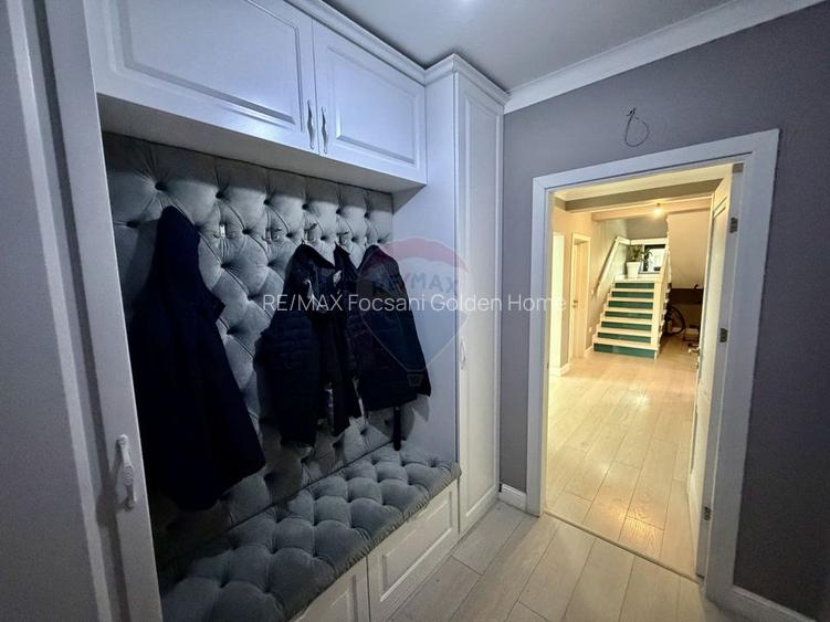 Casă / Vilă cu 5 camere de vânzare în zona Exterior Vest - 25