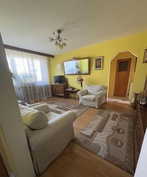 Apartament - 3 camere - semidecomandat - NIcolae Grigorescu