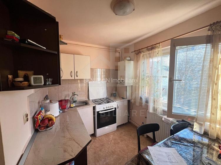 2Decomandate-65mp-Etaj1-Centrala-AC-Mobilat-Utilat-Parcare-Bartolomeu - 5