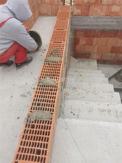 Valea Adanca str Vaii Vila duplex S=120mp teren 250mp - 10