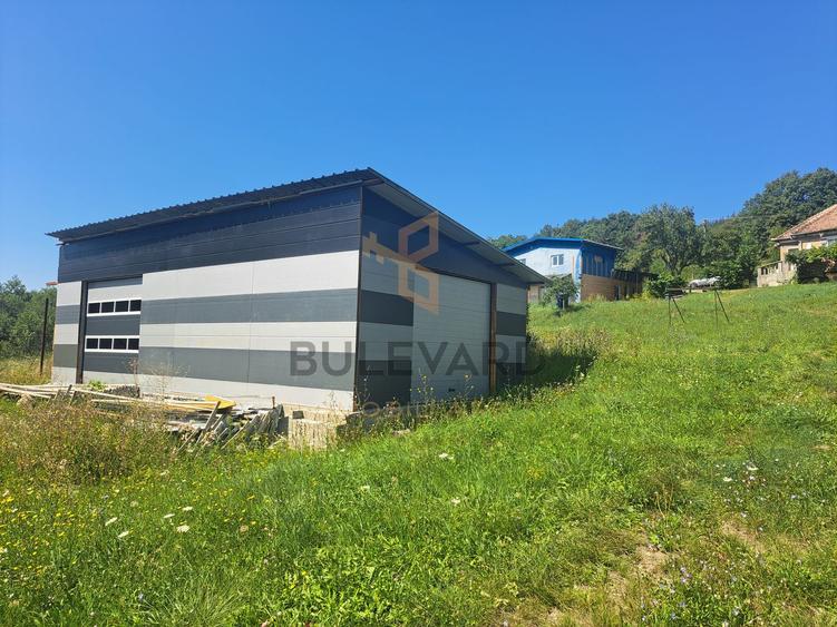 Casa cu teren de 4700 mp in Sat Zimbor, 45 km de Cluj-Napoca
