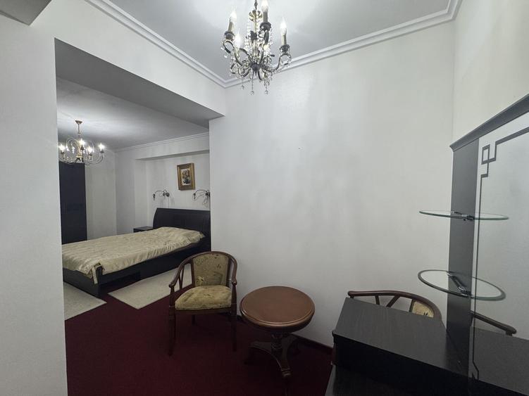 Apartament spatios cu vedere la parc, prima linie