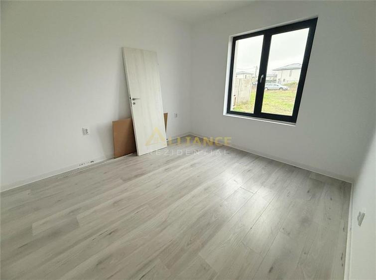 Casa moderna / 3 Camere / 2 Bai / Teren 378 mp