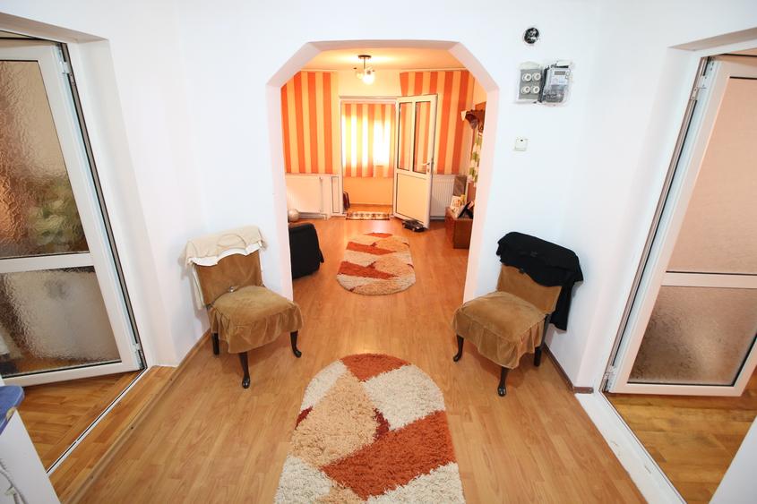 Vand/Schimb casa 3 camere Tulucesti, utilitati, teren 1140mp