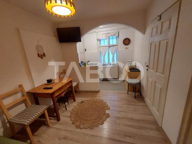 Casa individuala de vanzare inchiriata cu 1550 Euro in Orasul de Jos
