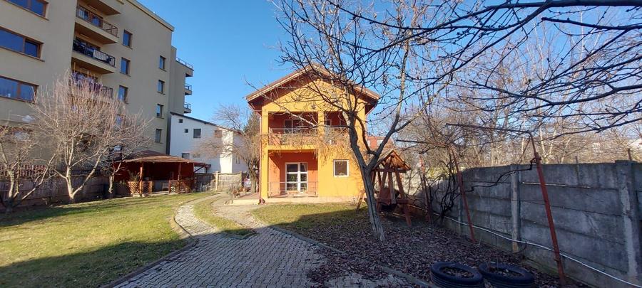 Casa cu 3 camere | Zona centrala | Teren 802 mp | Otopeni