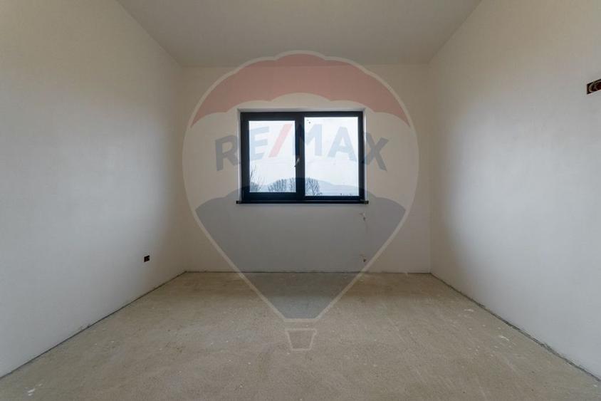 Comision 0% | Casă individuală la gri – Sânpetru, Str. Stadionului