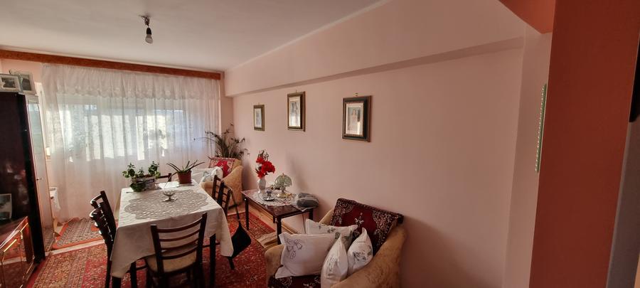 Apartament 4 camere C.Nationala mai sus de Stadion