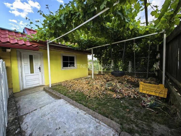 Casă individuală 4 camere 2 garaje 150 mp + anexa și gradina - 21
