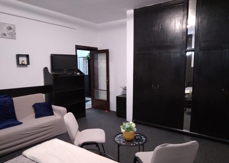Piata Romana | 2 Camere | Centrala Proprie | Parter | Metrou 3min