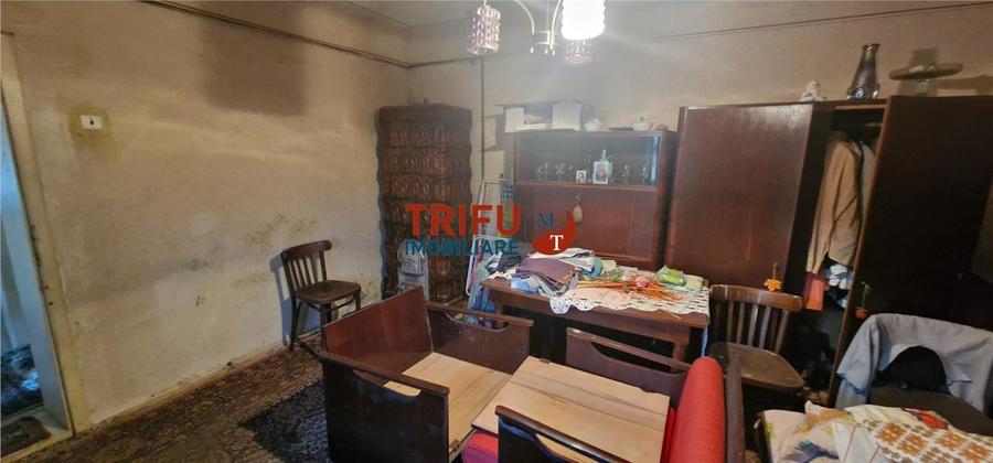 Casa de vanzare 2 camere zona Barabant