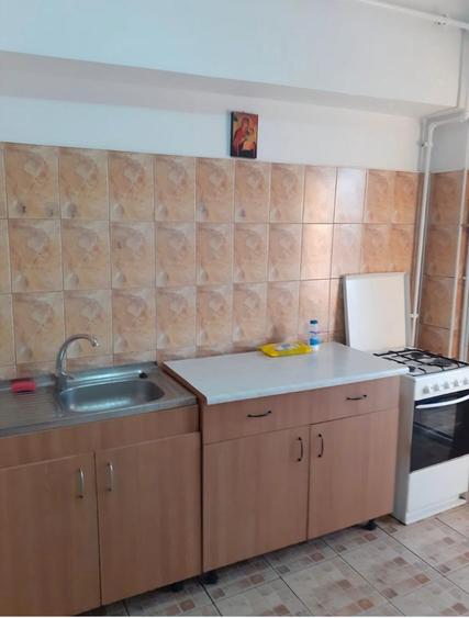 TOMIS III 2 CAMERE 400 EURO TERMEN LUNG