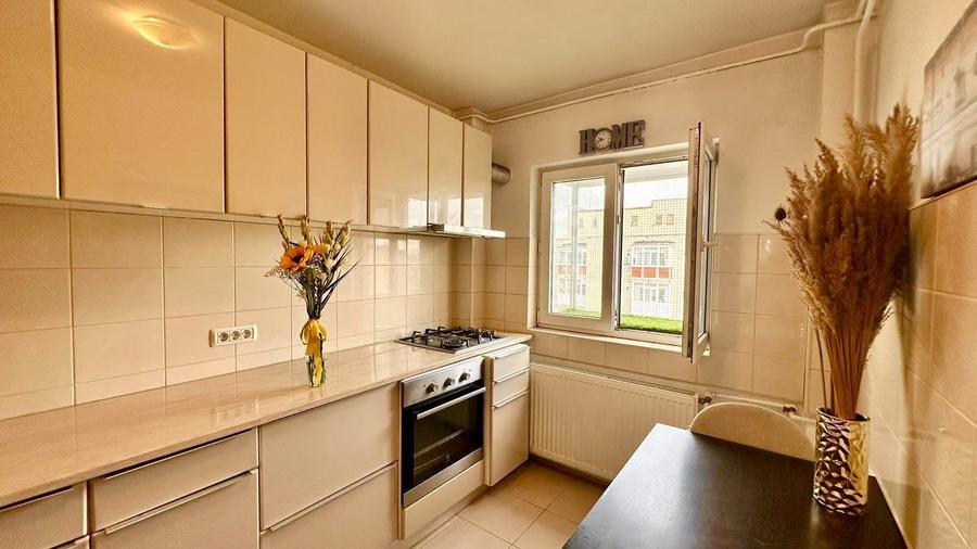 Apartament 2 camere Tineretului vis a vis de parc