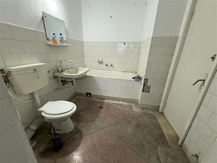 Apartament pretabil birouri - 40 mp - Aleea Parcului