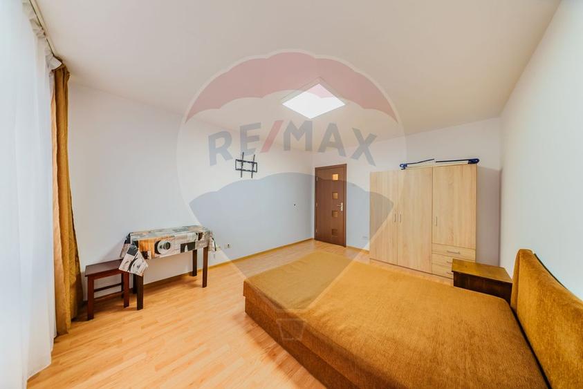 Apartament in zona Podgoria pretabil si ca spatiu de birou