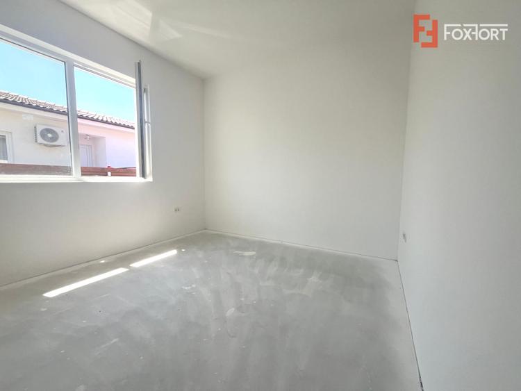 Duplex pe parter cu 4 camere Mosnita Noua