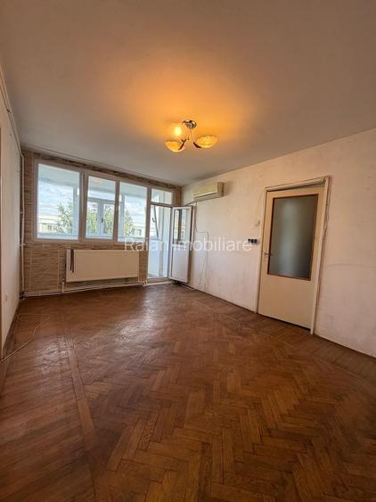 Vanzare apartament 2 camere, in Galati, Tiglina 1, centrala proprie