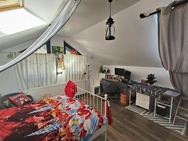 Apartament cu 3 camere de vanzare in Busteni