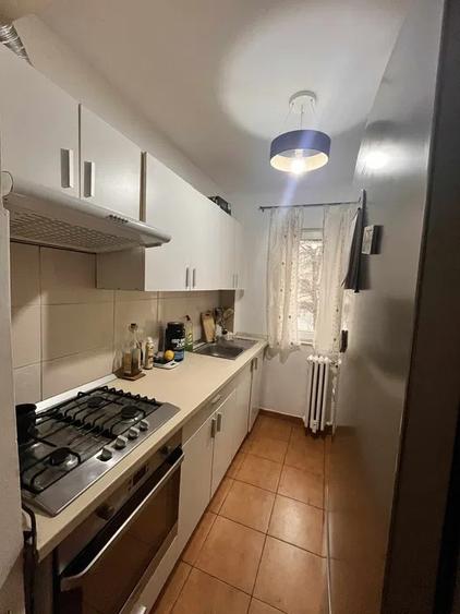 Apartament cu 2 camere, etajul 1/4, zona Zimbru