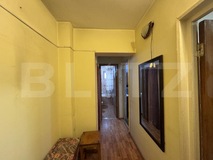 Apartament 2 camere, 55 mp, decomandat, zona Traian