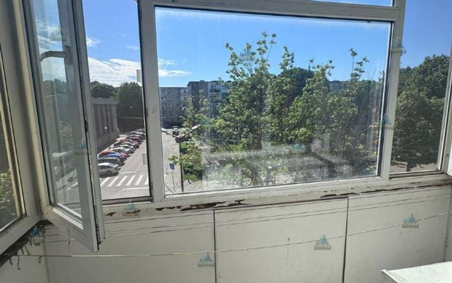 Apartament 3 camere de vânzare – Zona Centrală