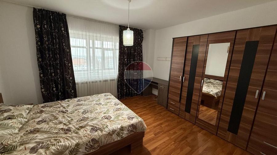 Apartament cu 3 camere B-dul Unirii cu loc de parcare