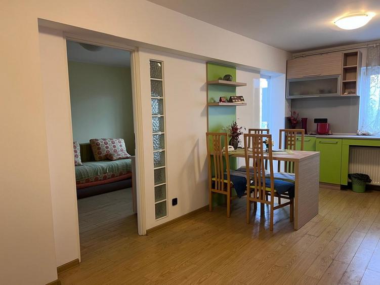Apartament 2 camere, zona Liceul Auto