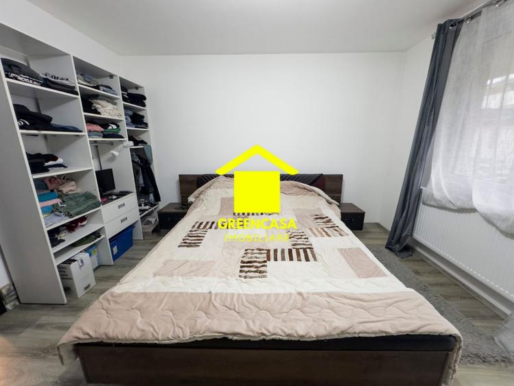 Casă tip duplex | 5 camere | 3 bai | zona Terra | Florești