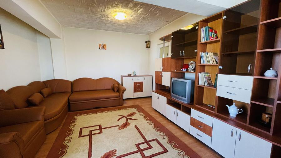 Apartament spațios cu 3 camere, 2 băi și 3 balcoane – I.C. Frimu, 80mp